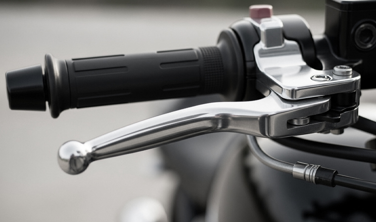 部品取り用原付バイク カワサキ（Kawasaki） ZX-9R ステップ 左右 1874/1875 純正 中古